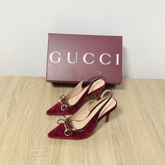 Gucci slippers
