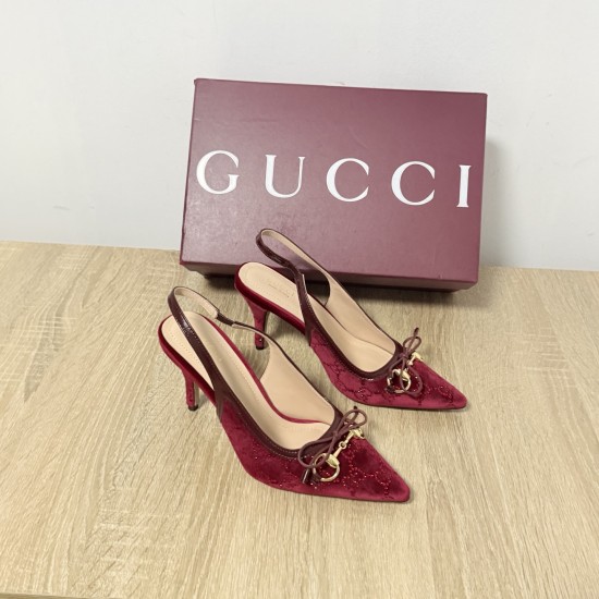 Gucci slippers