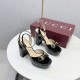 Gucci slippers