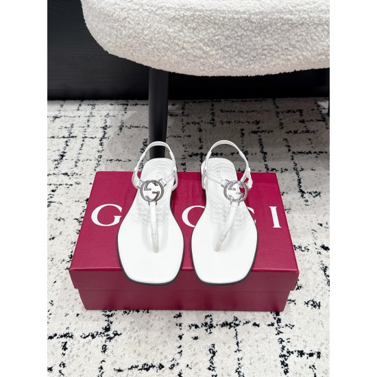 Gucci slippers