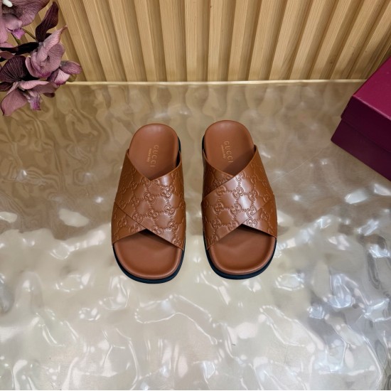 Gucci slippers