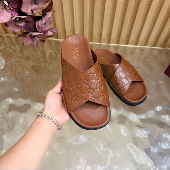 Gucci slippers