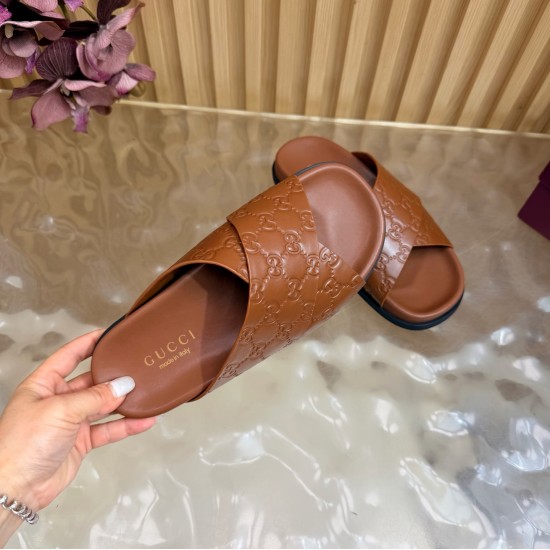 Gucci slippers