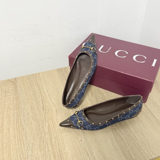 Gucci slippers