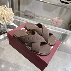 Gucci slippers