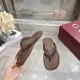 Gucci slippers