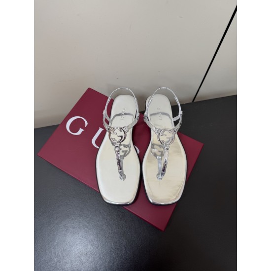 Gucci slippers