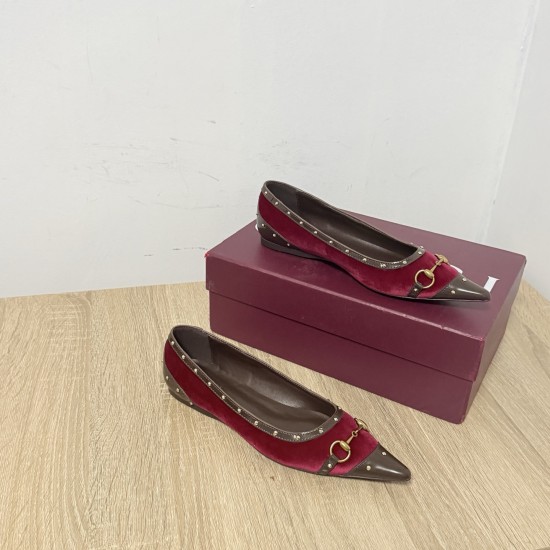 Gucci slippers