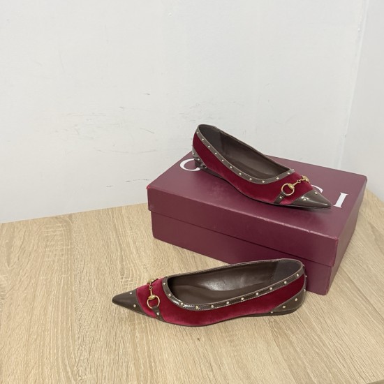 Gucci slippers