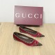 Gucci slippers