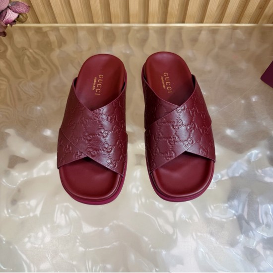 Gucci slippers