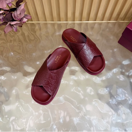 Gucci slippers