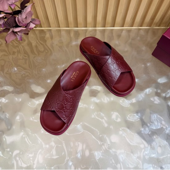 Gucci slippers