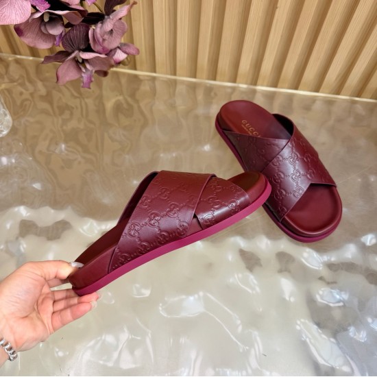 Gucci slippers