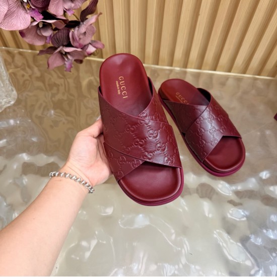 Gucci slippers