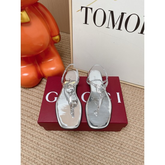 Gucci slippers