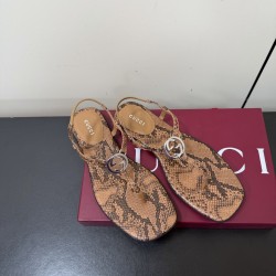 Gucci slippers