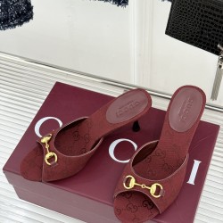 Gucci slippers