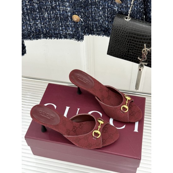 Gucci slippers