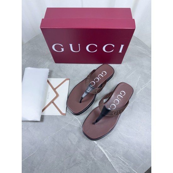 Gucci slippers