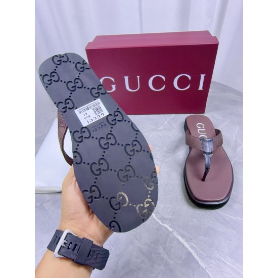 Gucci slippers