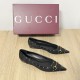 Gucci slippers