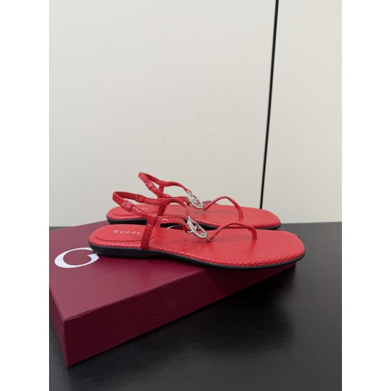 Gucci slippers