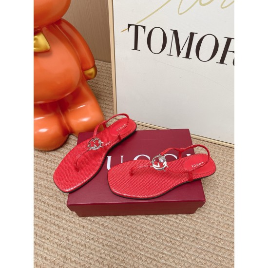 Gucci slippers