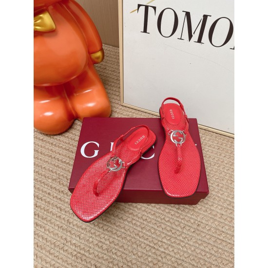 Gucci slippers