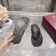 Gucci slippers