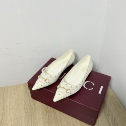 Gucci slippers