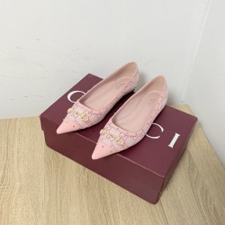 Gucci slippers
