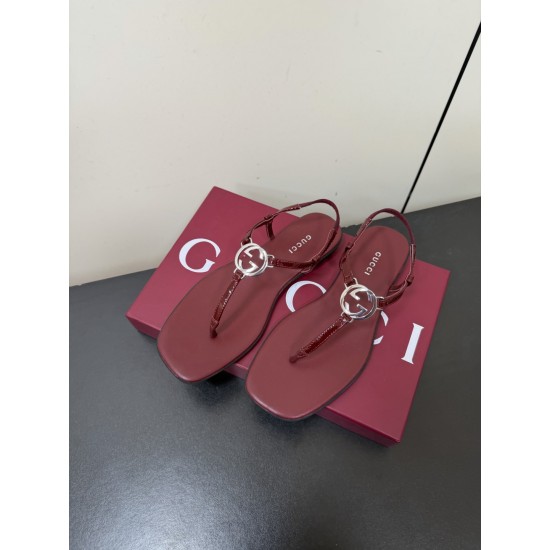 Gucci slippers