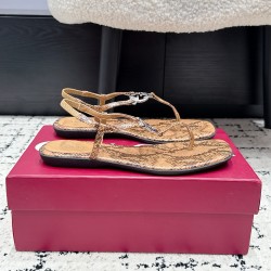 Gucci slippers