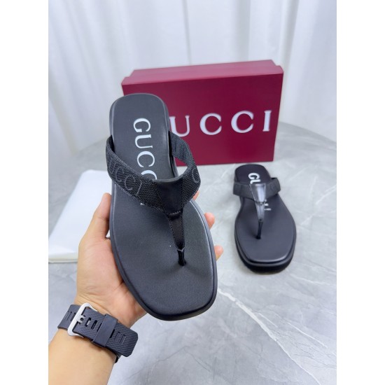 Gucci slippers