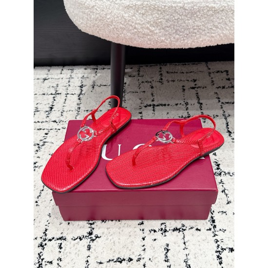 Gucci slippers