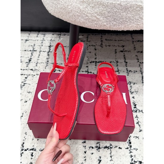 Gucci slippers