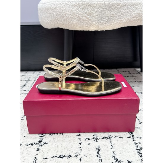 Gucci slippers