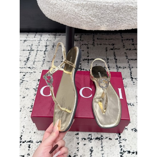 Gucci slippers