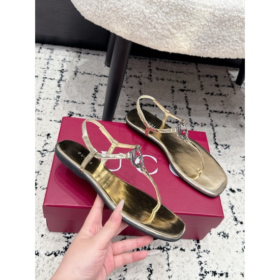 Gucci slippers