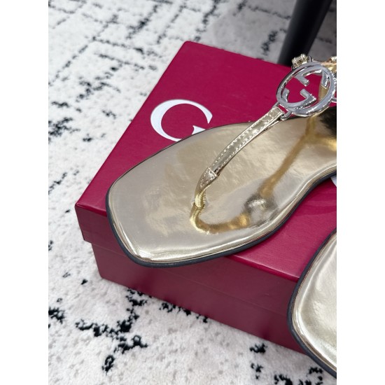 Gucci slippers