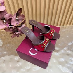 Gucci slippers