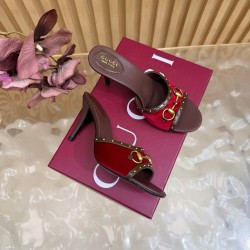 Gucci slippers