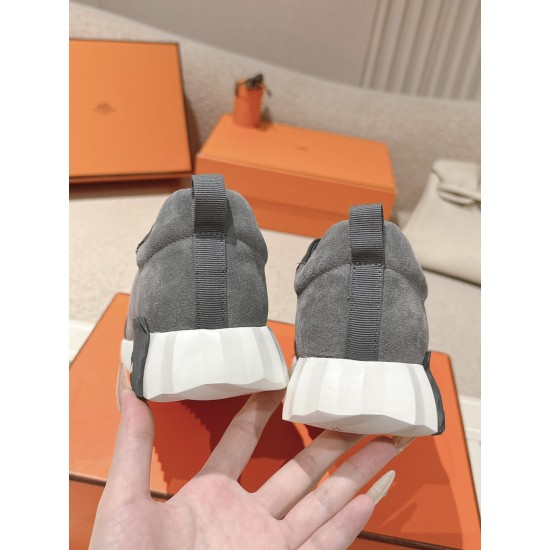 Hermes Casual Shoes Best Quality
Women 35-41
Men 39-45