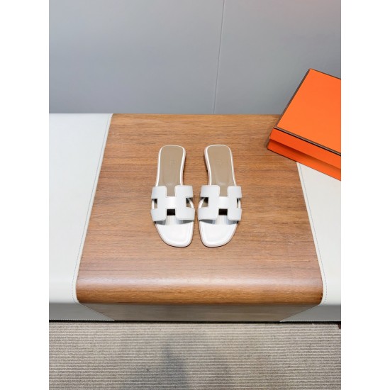 Hermes Slippers High Quality
Women 35-41
Men 39-45