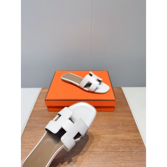 Hermes Slippers High Quality
Women 35-41
Men 39-45