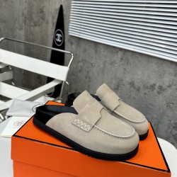 Hermes Slippers High Quality
Women 35-41
Men 39-45