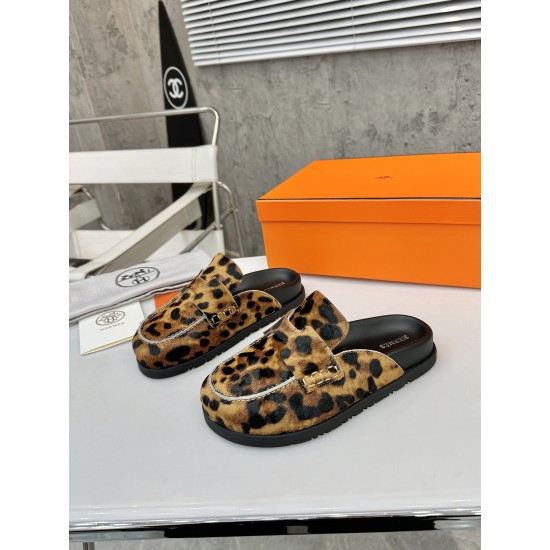 Hermes Slippers High Quality
Women 35-41
Men 39-45