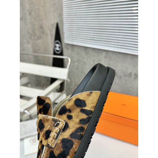 Hermes Slippers High Quality
Women 35-41
Men 39-45