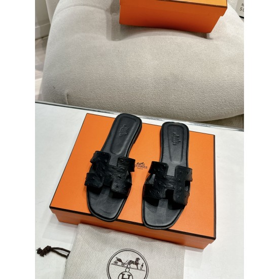 Hermes Slippers High Quality
Women 35-41
Men 39-45